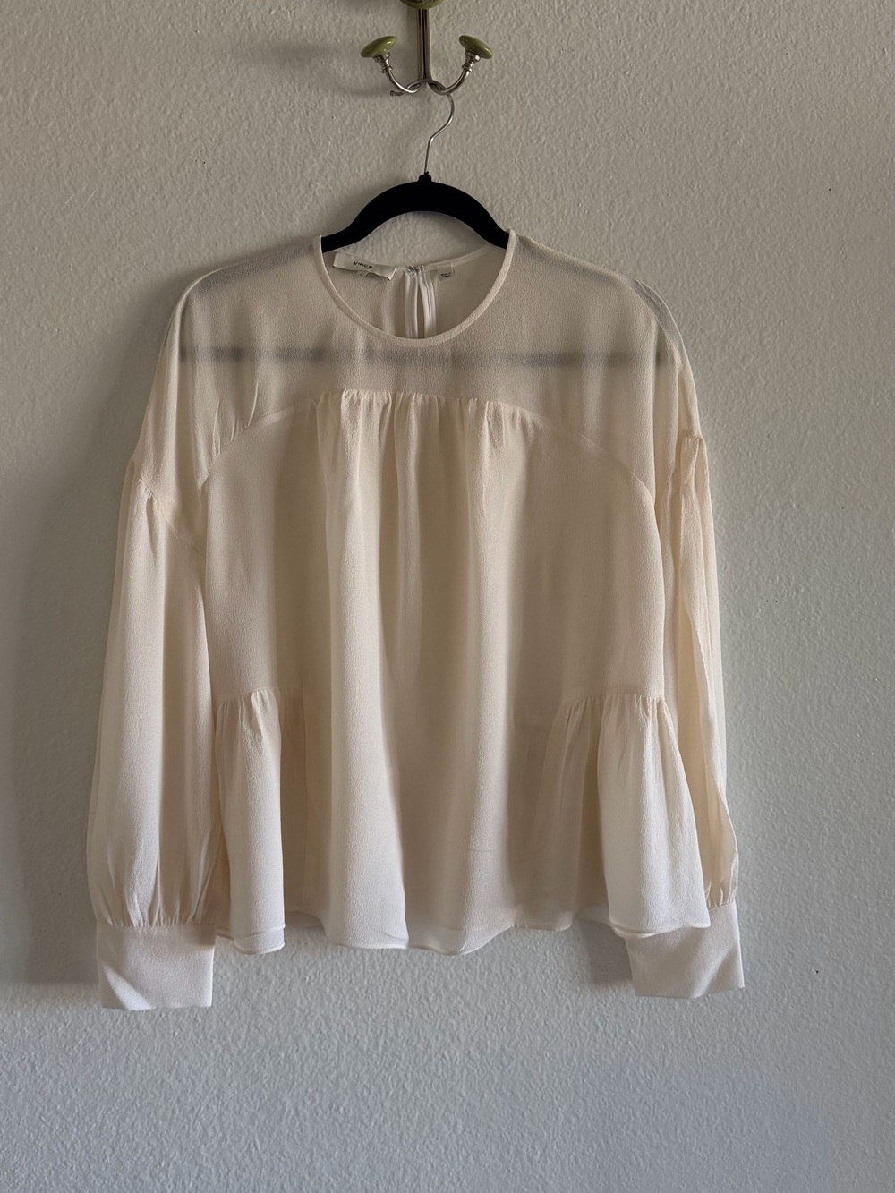 Vince Cream Long-Sleeve Peasant Top